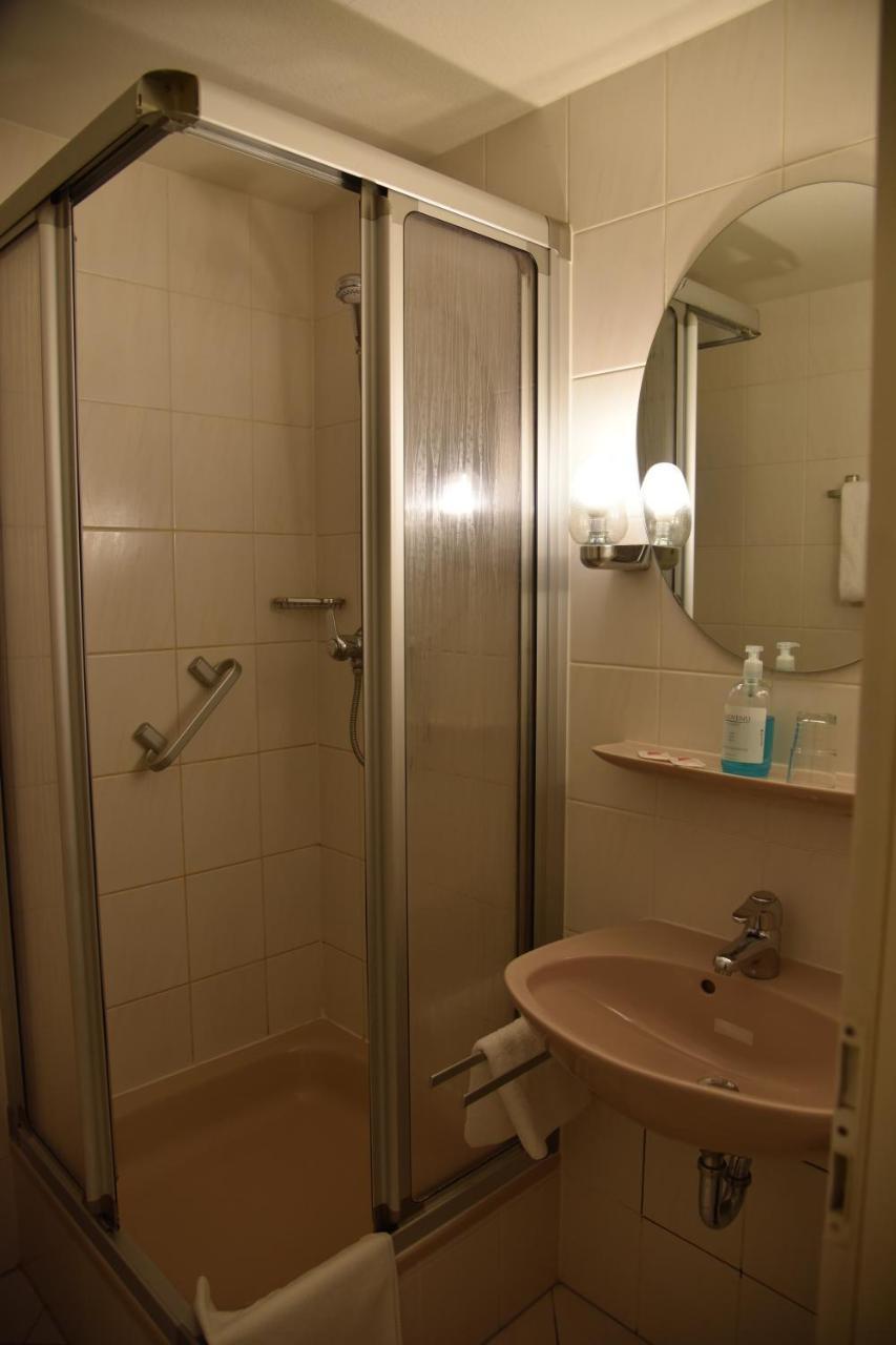 Hotel Goldener Hirsch Friedrichshafen Eksteriør bilde