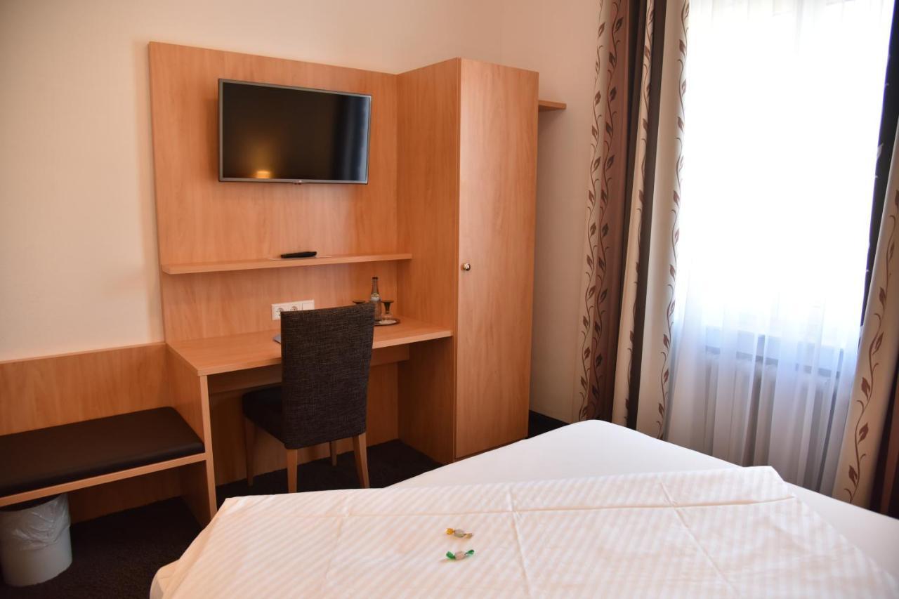 Hotel Goldener Hirsch Friedrichshafen Eksteriør bilde