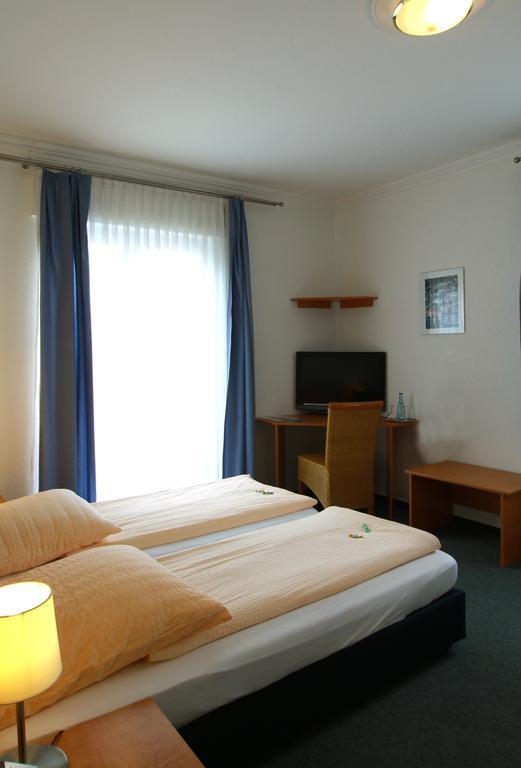 Hotel Goldener Hirsch Friedrichshafen Eksteriør bilde