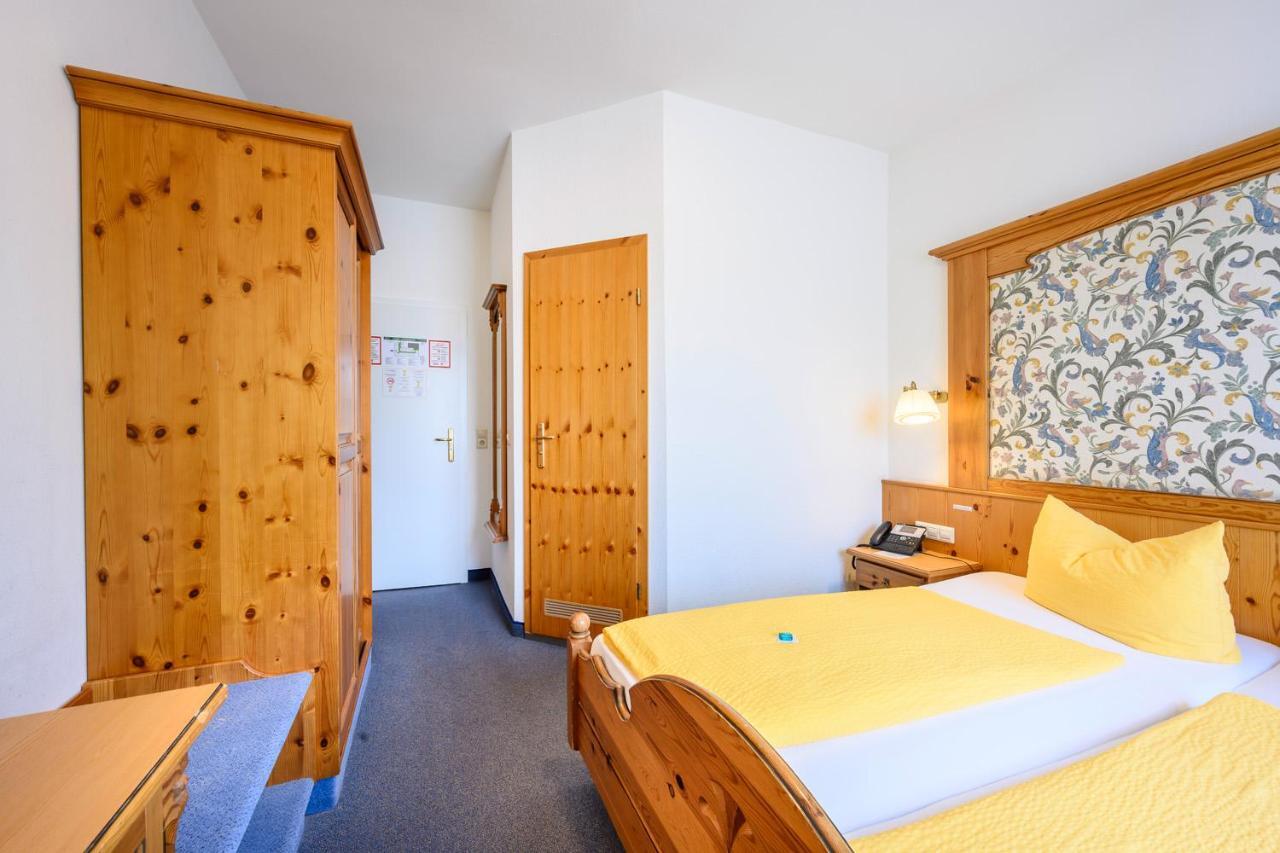 Hotel Goldener Hirsch Friedrichshafen Eksteriør bilde